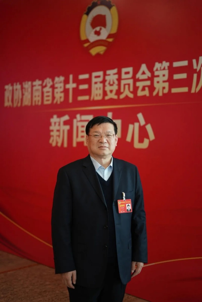兩會供銷之聲丨周重旺：產(chǎn)業(yè)先行，以農(nóng)業(yè)經(jīng)營主體的發(fā)展助力鄉(xiāng)村振興